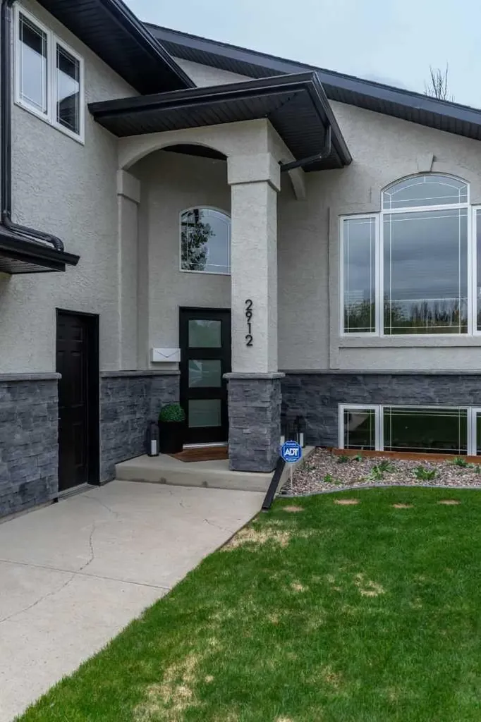 2912 65 Avenue Place Lloydminster AB T9V 3H5