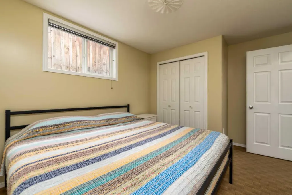 2912 65 Avenue Place Lloydminster AB T9V 3H5