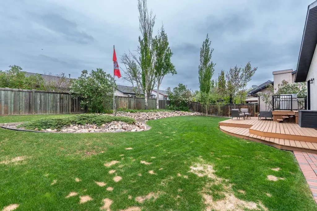 2912 65 Avenue Place Lloydminster AB T9V 3H5