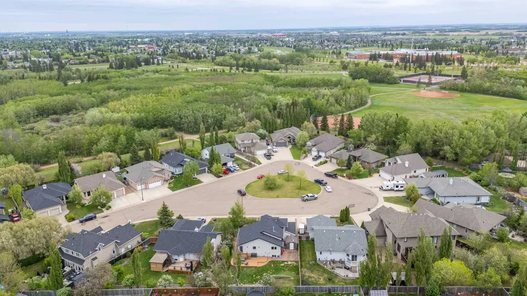 2912 65 Avenue Place Lloydminster AB T9V 3H5