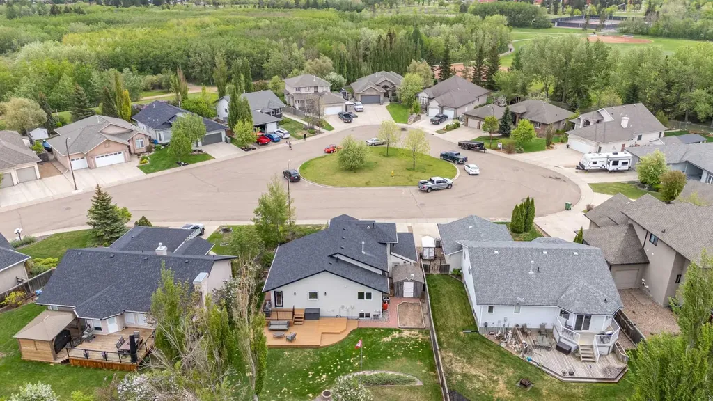 2912 65 Avenue Place Lloydminster AB T9V 3H5