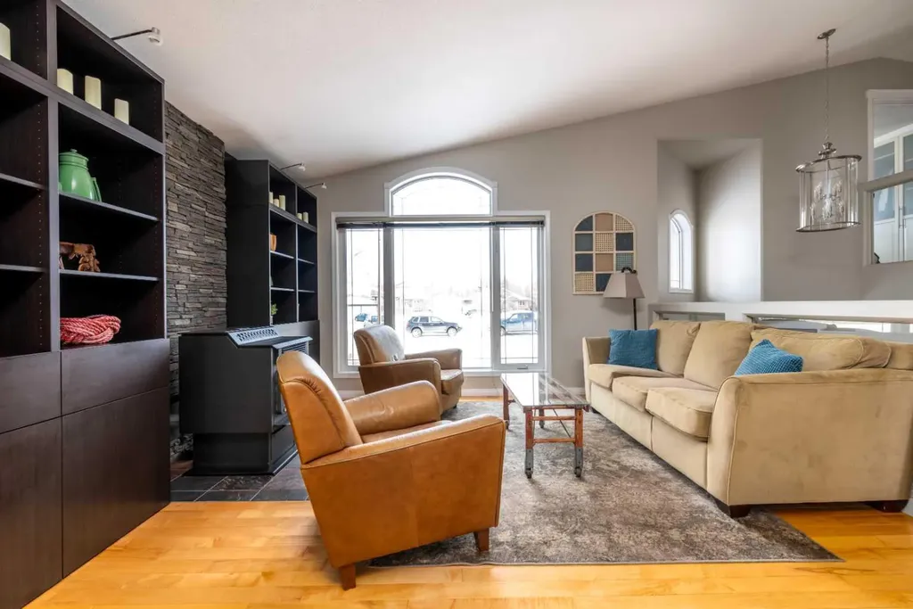 2912 65 Avenue Place Lloydminster AB T9V 3H5