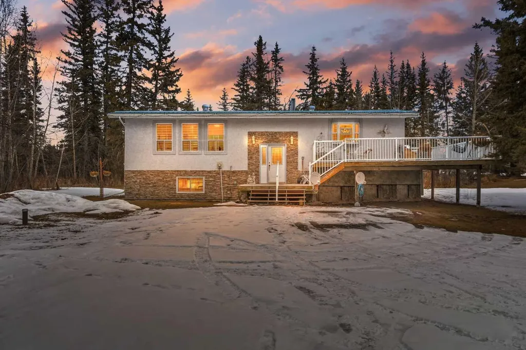 Rural Mountain View County AB, 108 4354 27 Highway W