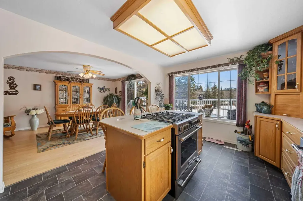 4354 27 Highway W Rural Mountain View County AB T0M 1X0