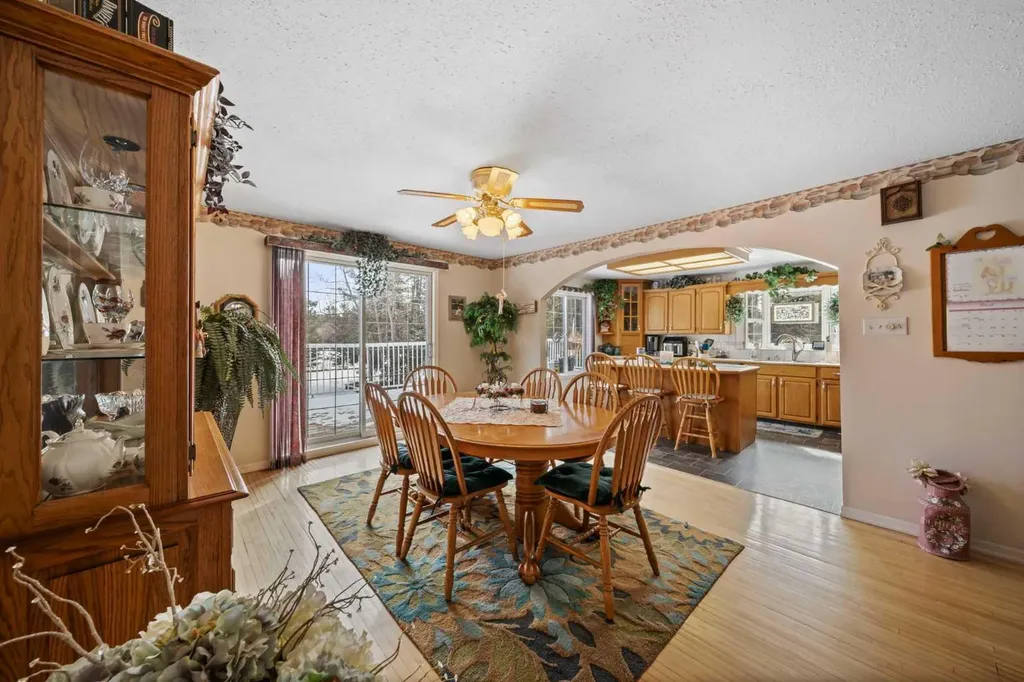 4354 27 Highway W Rural Mountain View County AB T0M 1X0