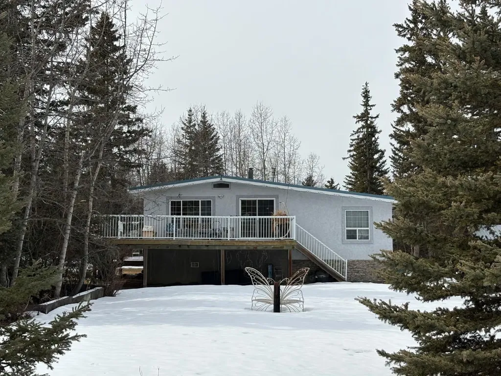 4354 27 Highway W Rural Mountain View County AB T0M 1X0