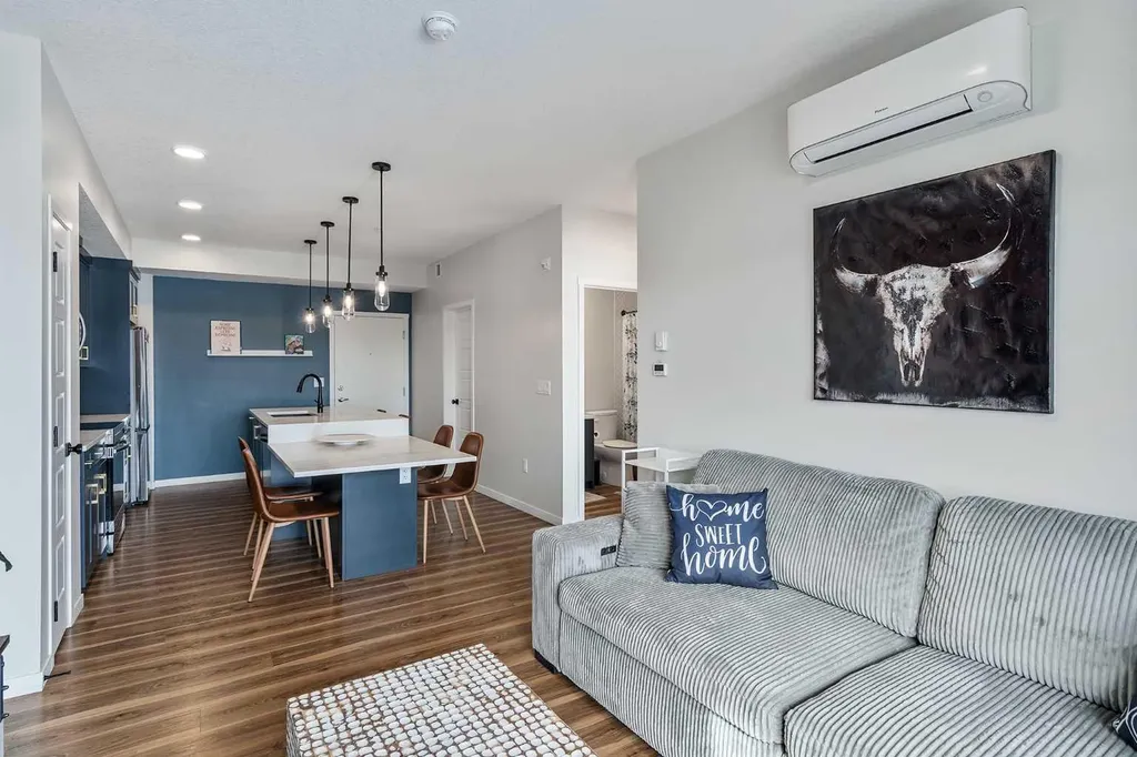 42 Cranbrook Gardens SE Calgary AB T3M 3P9