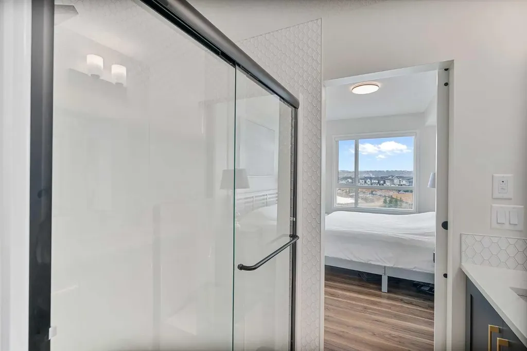 42 Cranbrook Gardens SE Calgary AB T3M 3P9