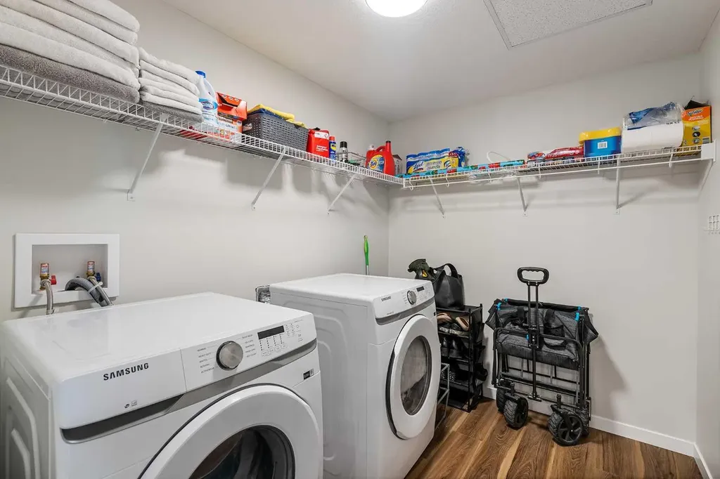 42 Cranbrook Gardens SE Calgary AB T3M 3P9