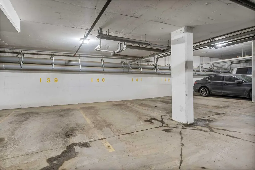 42 Cranbrook Gardens SE Calgary AB T3M 3P9