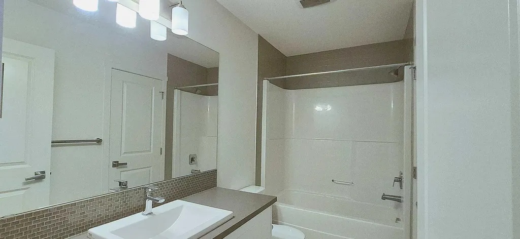 25 Auburn Meadows Avenue SE Calgary AB T3M 2L3