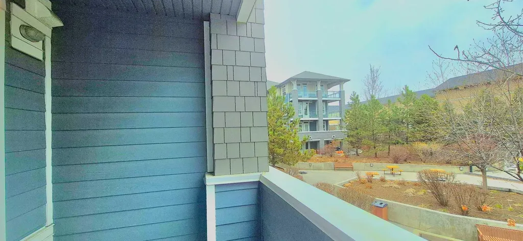 25 Auburn Meadows Avenue SE Calgary AB T3M 2L3