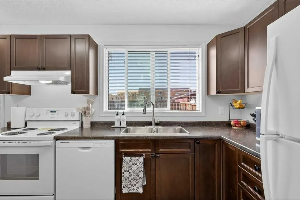 243 Redstone Drive NE Calgary AB T3N 0N4