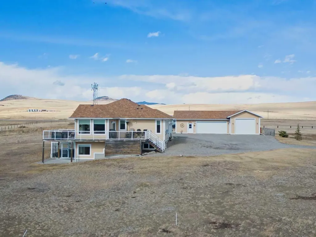 5 Walking Plow Estates Cowley AB T0K0P0