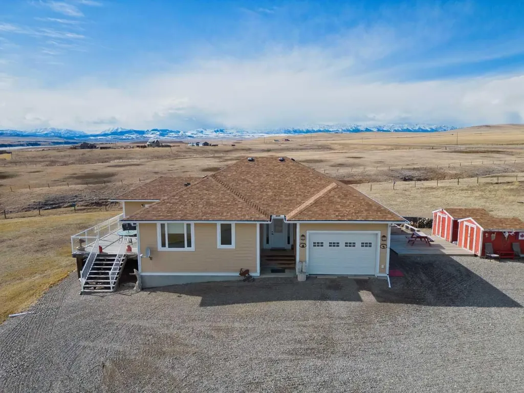 5 Walking Plow Estates Cowley AB T0K0P0