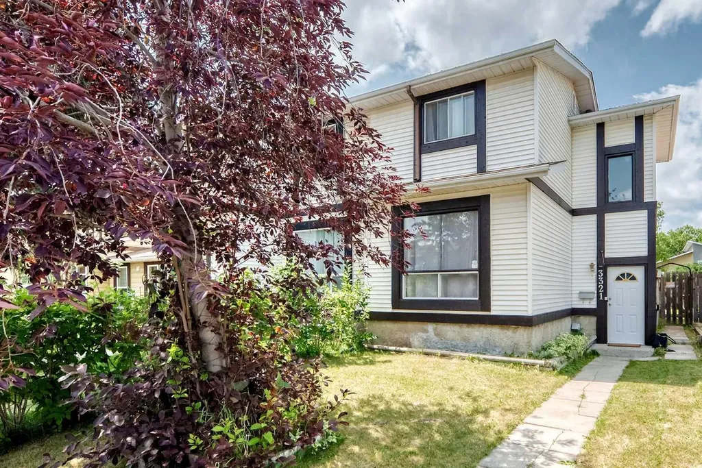 3321 56 Street NE Calgary AB T1Y 3Y7