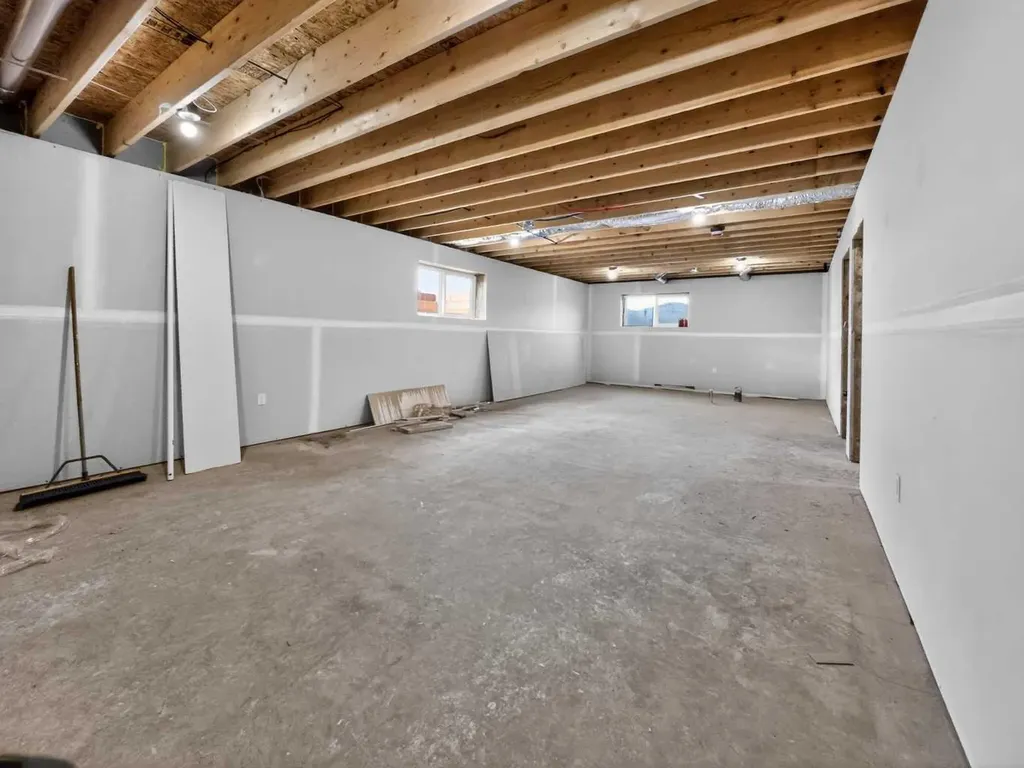 9102 109 Street La Crete AB T0H2H0