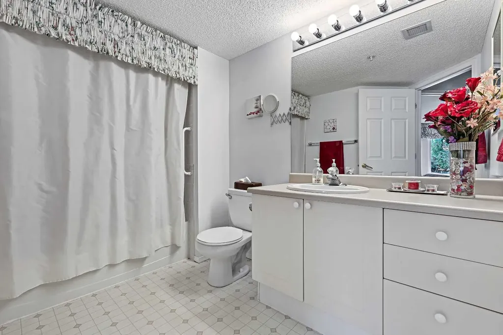 1206 Sienna Park Green SW Calgary AB T3H 3N7