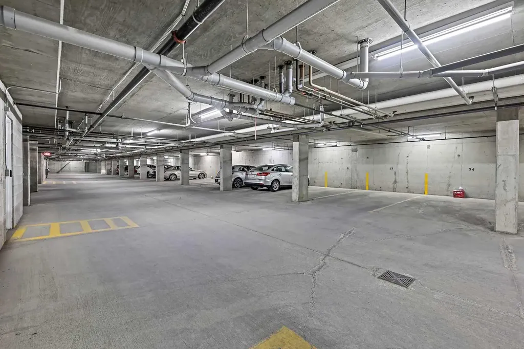 1206 Sienna Park Green SW Calgary AB T3H 3N7