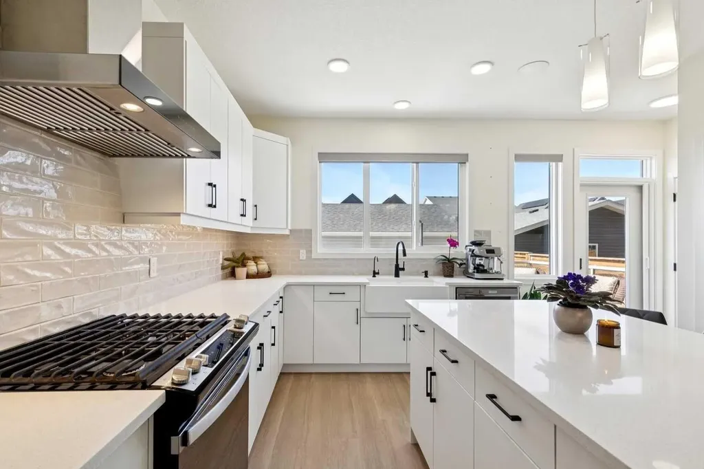 87 Setonstone Landing SE Calgary AB T3M 3R4