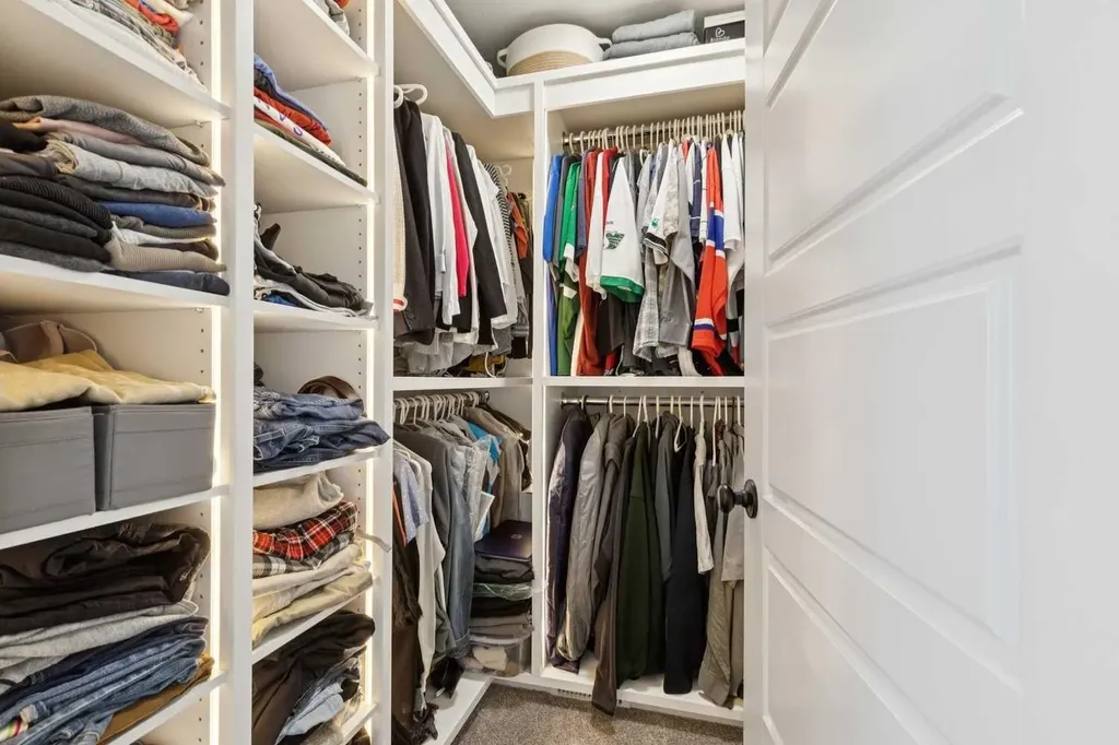 87 Setonstone Landing SE Calgary AB T3M 3R4