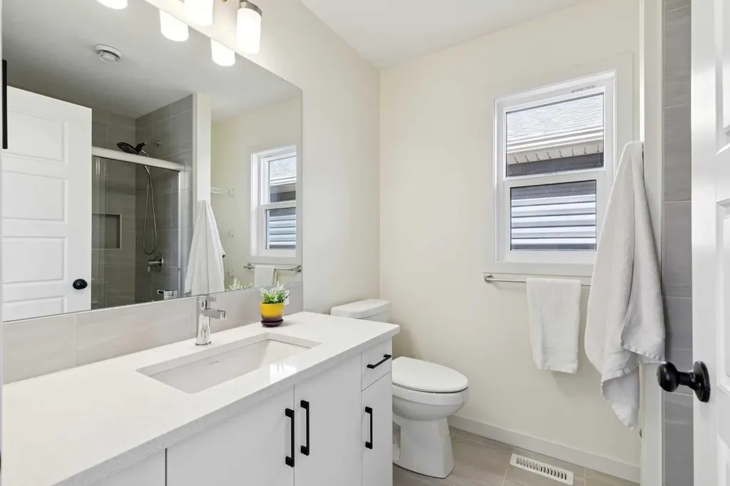 87 Setonstone Landing SE Calgary AB T3M 3R4