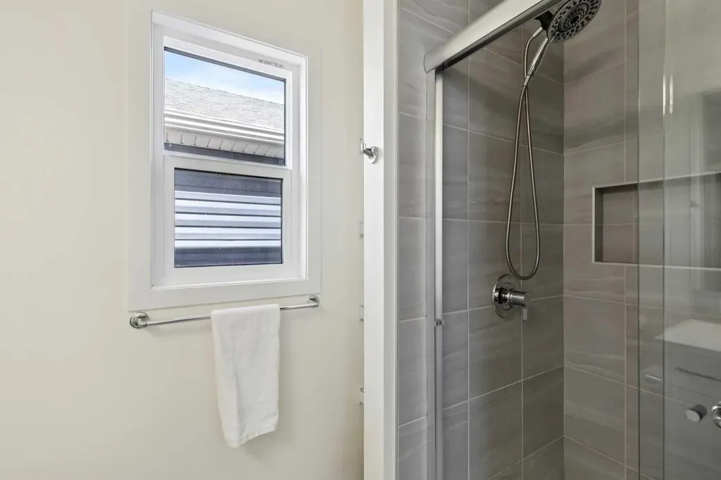 87 Setonstone Landing SE Calgary AB T3M 3R4