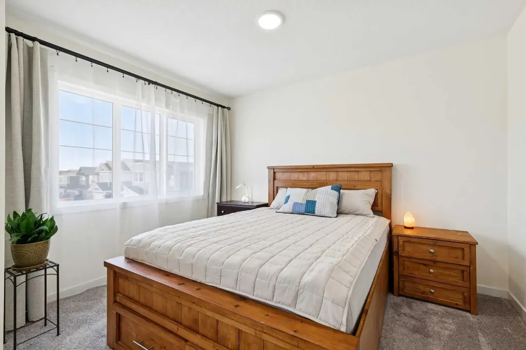 87 Setonstone Landing SE Calgary AB T3M 3R4
