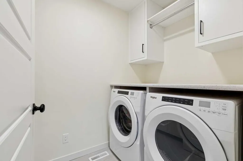 87 Setonstone Landing SE Calgary AB T3M 3R4
