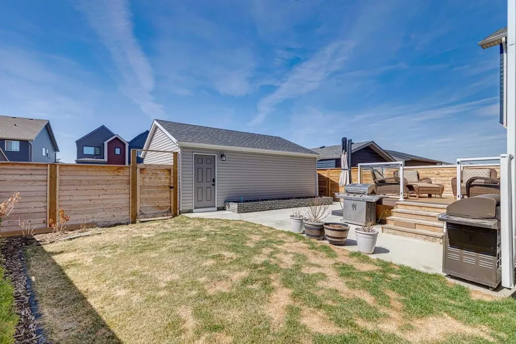 87 Setonstone Landing SE Calgary AB T3M 3R4