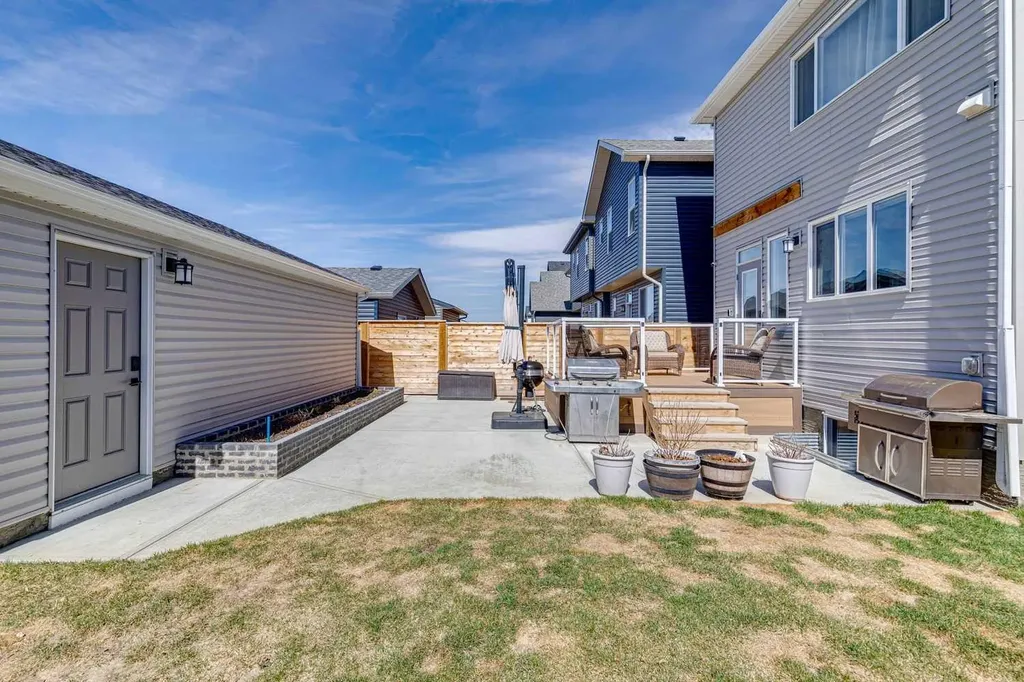 87 Setonstone Landing SE Calgary AB T3M 3R4