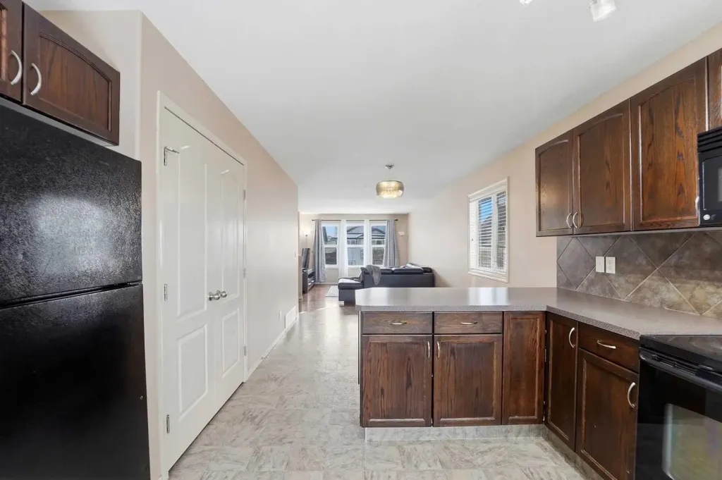28 Ibbotson Close Red Deer AB T4R0C7