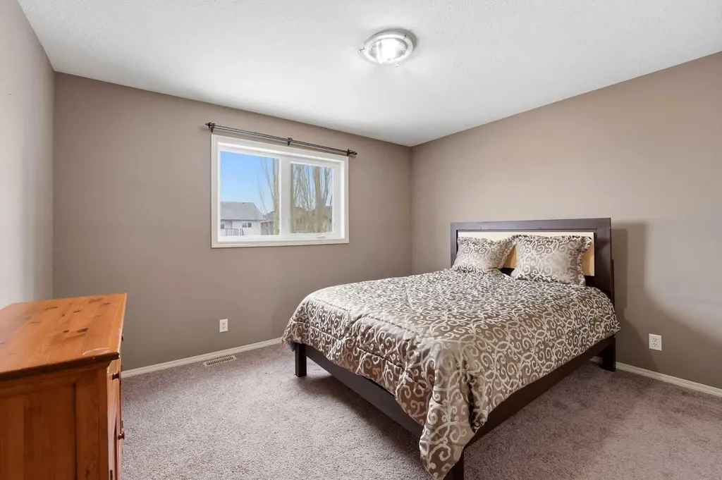 28 Ibbotson Close Red Deer AB T4R0C7