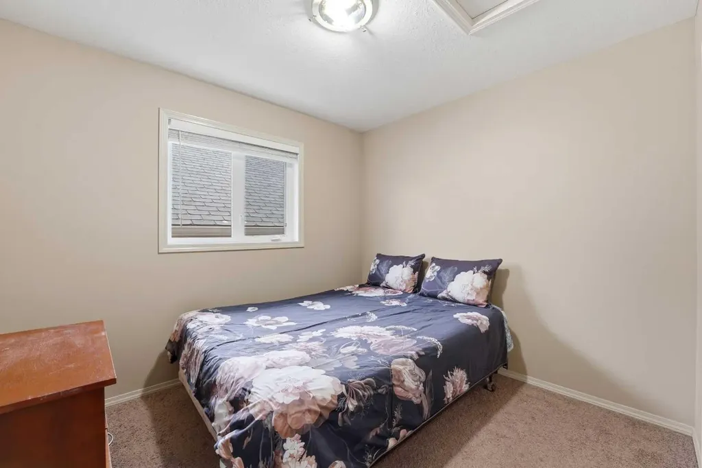 28 Ibbotson Close Red Deer AB T4R0C7