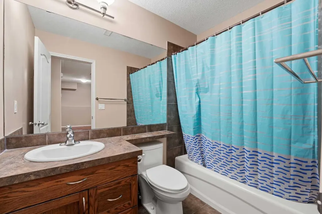 28 Ibbotson Close Red Deer AB T4R0C7