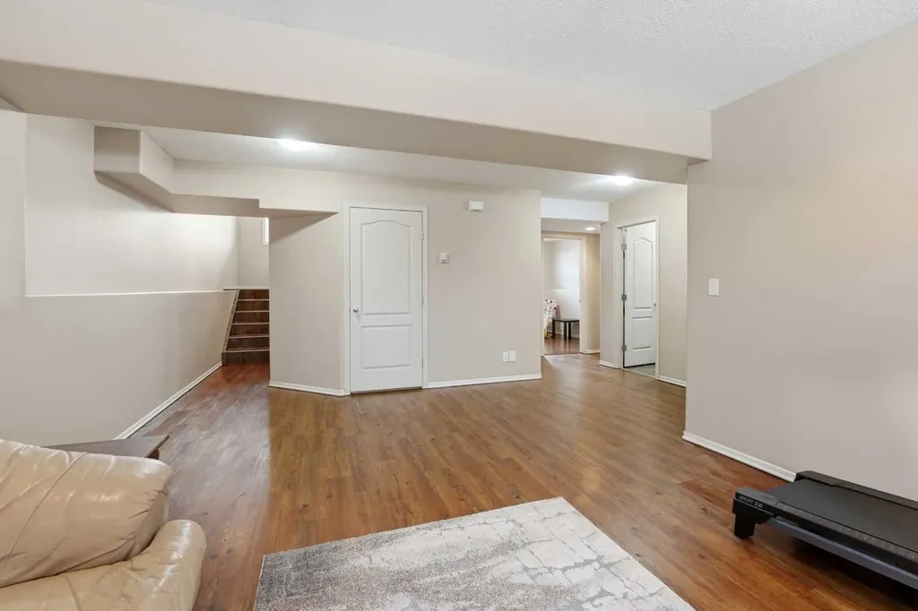28 Ibbotson Close Red Deer AB T4R0C7