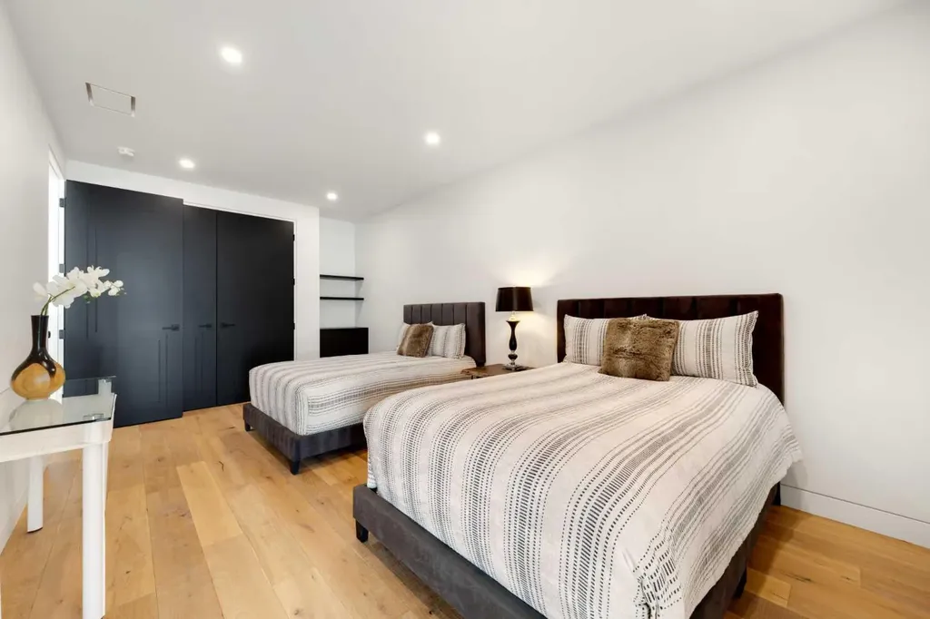 71 Birchcliff Road Birchcliff AB T4S 1R6