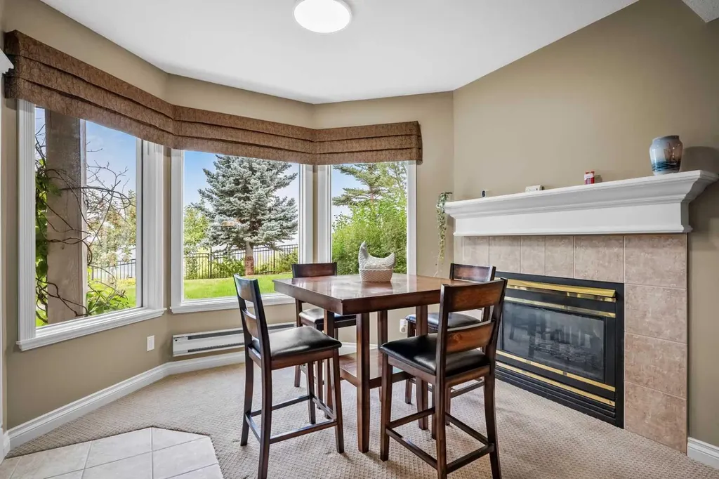 136 Patrick View SW Calgary AB T3H 3J4