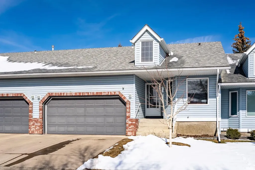 216 Valley Ridge Heights NW Calgary AB T3B 5T3