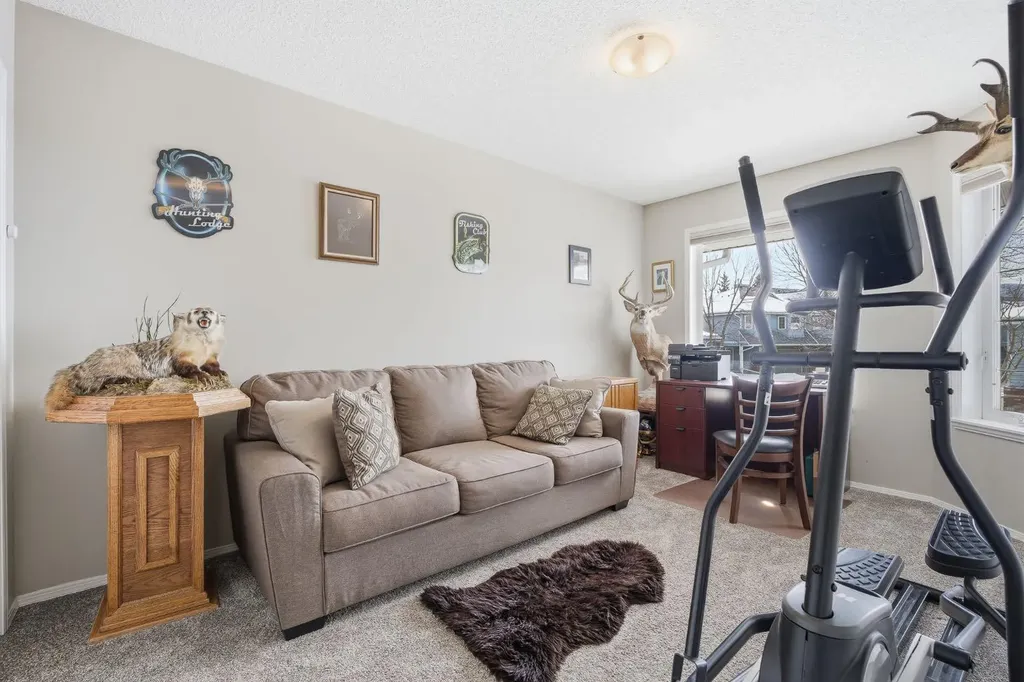 216 Valley Ridge Heights NW Calgary AB T3B 5T3