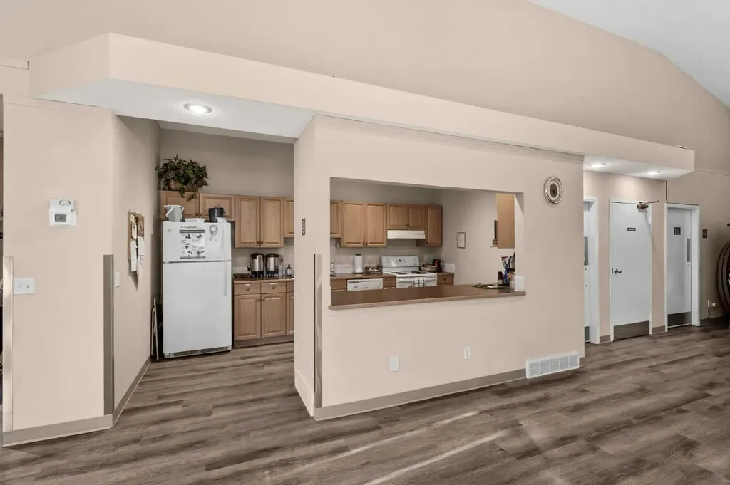 216 Valley Ridge Heights NW Calgary AB T3B 5T3