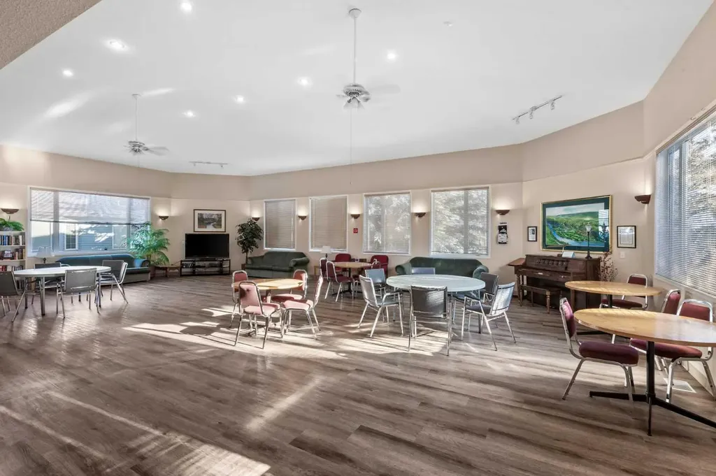 216 Valley Ridge Heights NW Calgary AB T3B 5T3