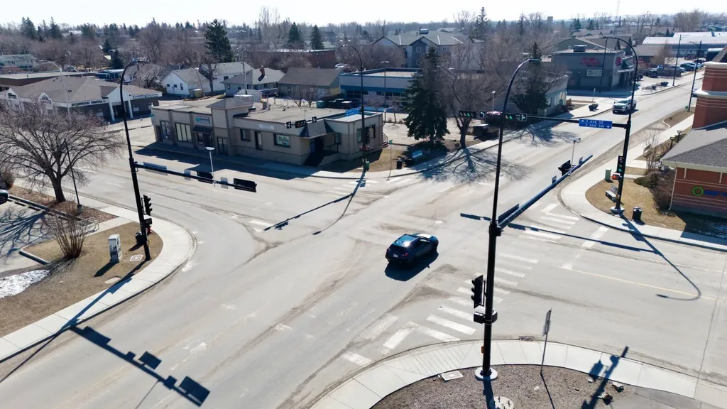 219 Centre Street SW High River AB T1V1M3