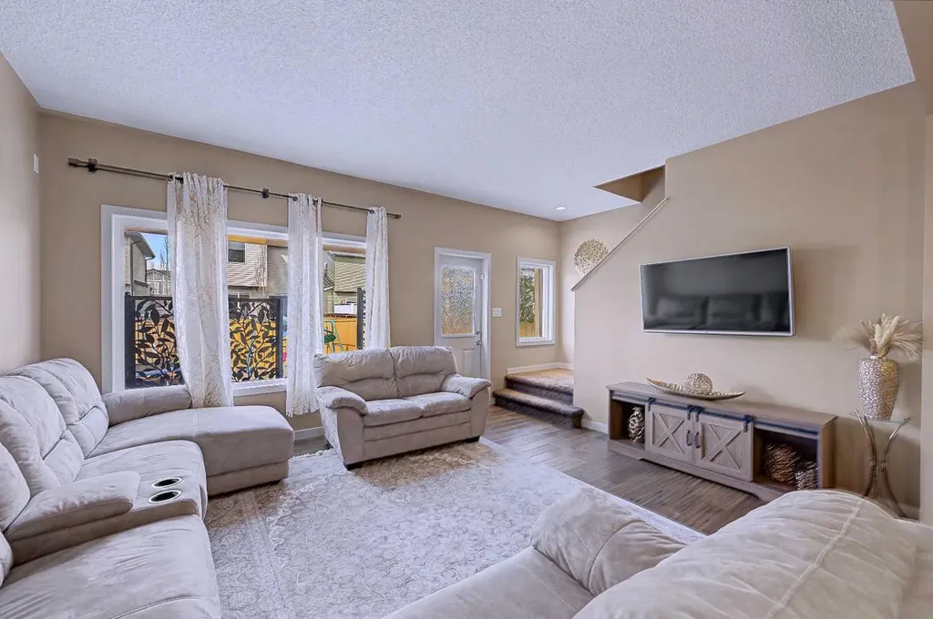 80 Chaparral Valley Crescent SE Calgary AB T2X 0Y2
