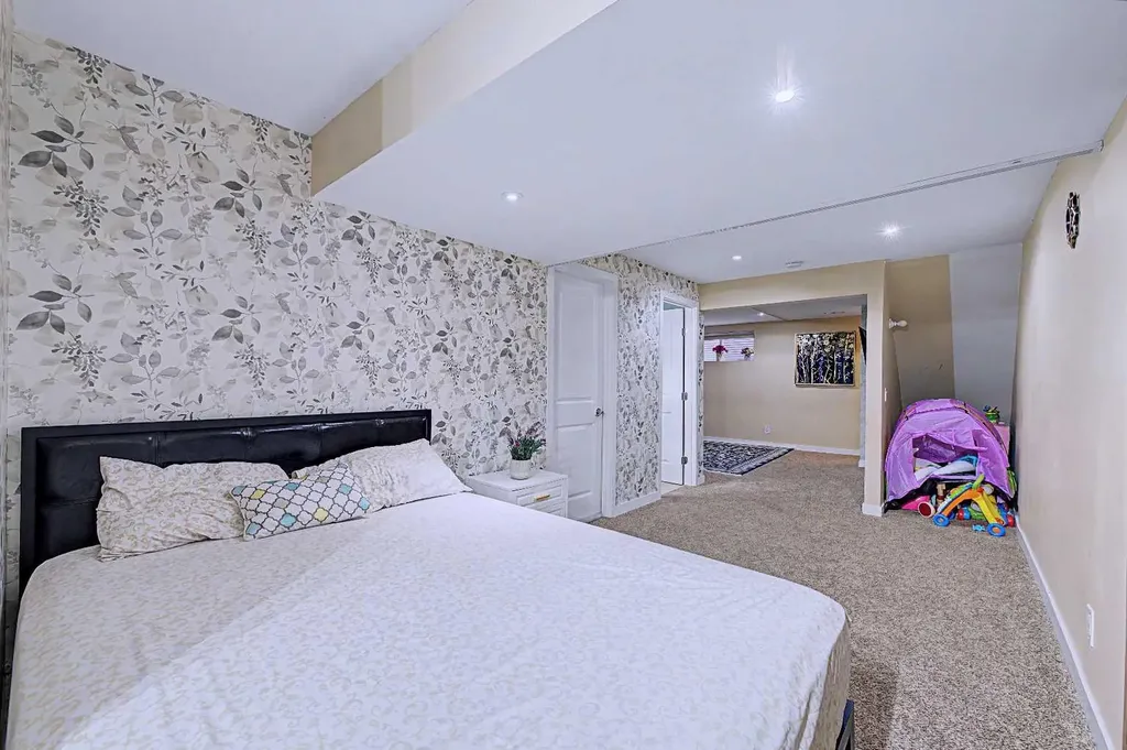 80 Chaparral Valley Crescent SE Calgary AB T2X 0Y2
