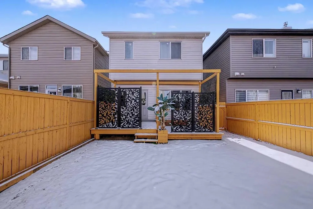 80 Chaparral Valley Crescent SE Calgary AB T2X 0Y2