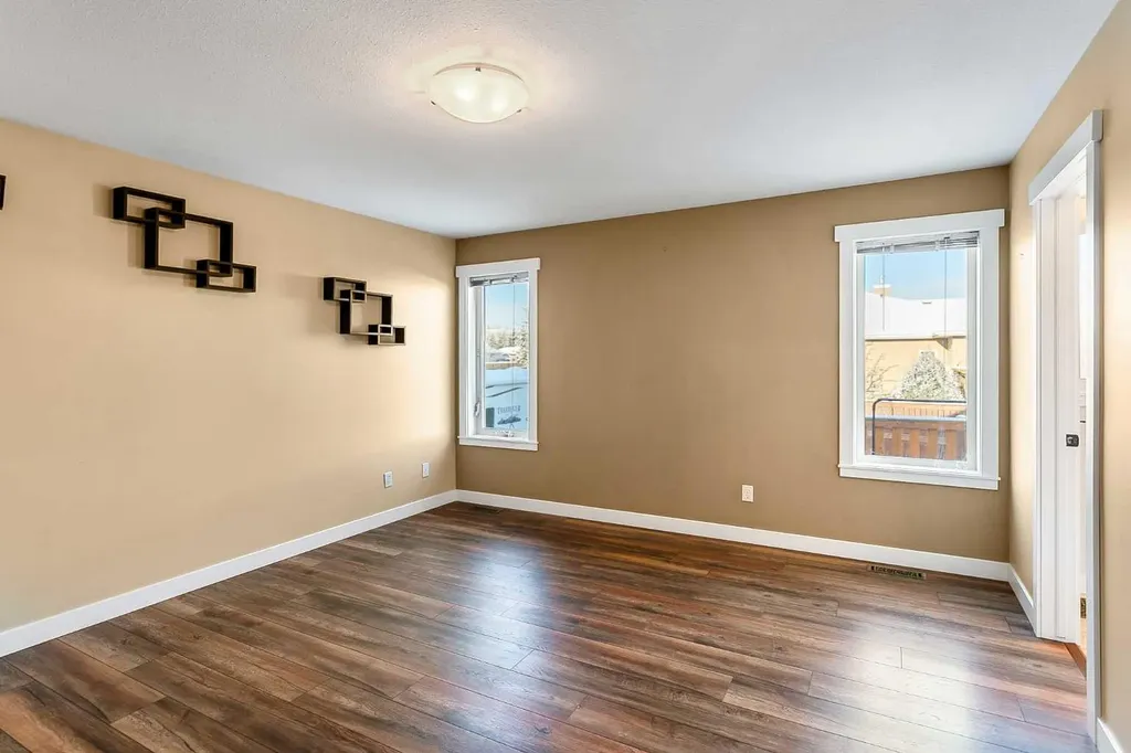 1112 2 Street NE Sundre AB T0M 1X0