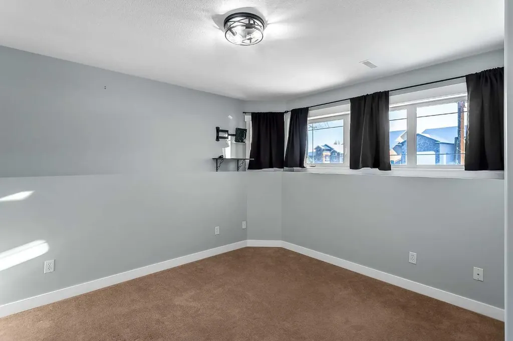 1112 2 Street NE Sundre AB T0M 1X0
