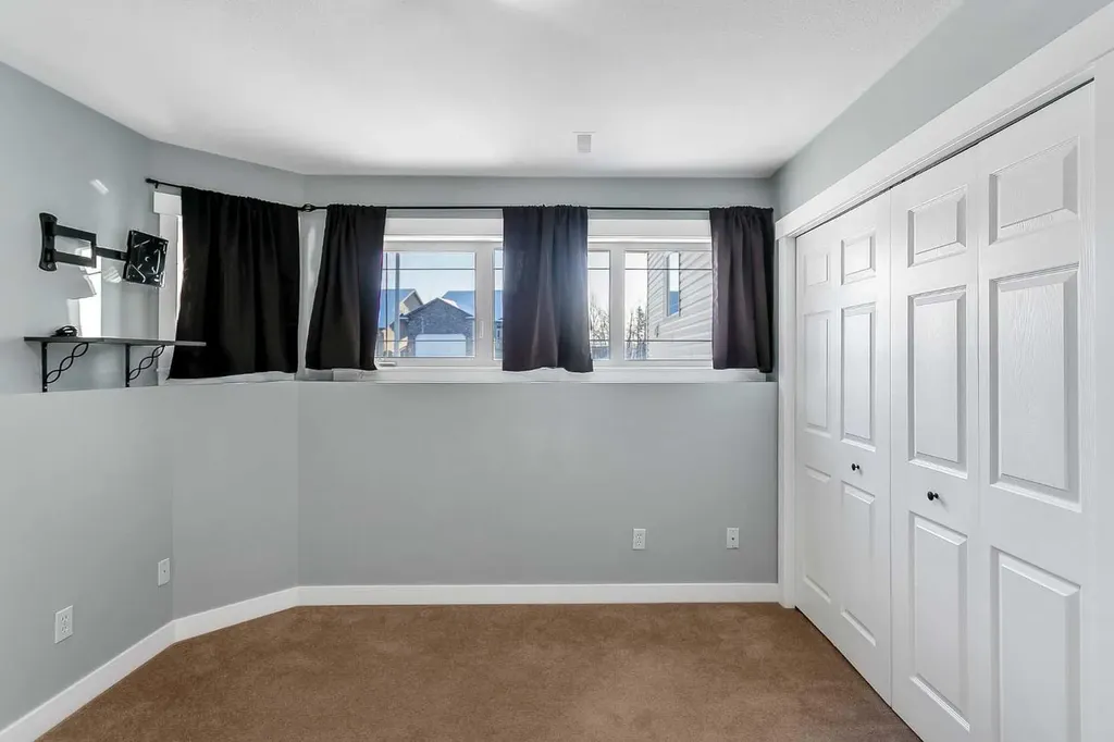 1112 2 Street NE Sundre AB T0M 1X0