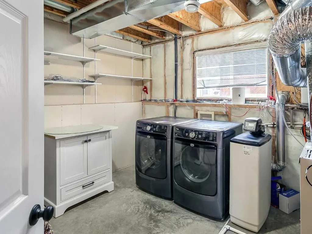 1112 2 Street NE Sundre AB T0M 1X0